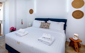 Lucky Suites (Adults Only)